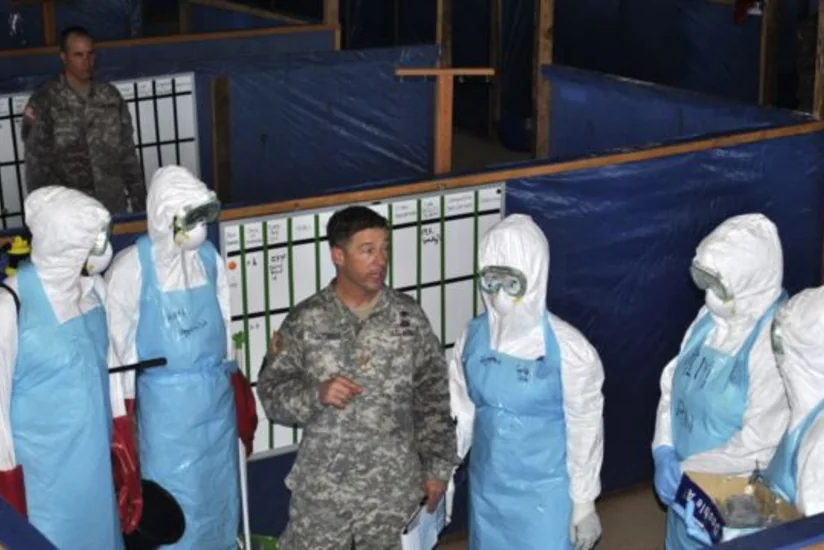 Sərhədsiz Həkimlər Ebola virusu ilə bağlı insanları məlumatlandırmağa çalışır