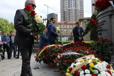 Kiyevdə ümummilli lider Heydər Əliyevin xatirəsi yad edilib
