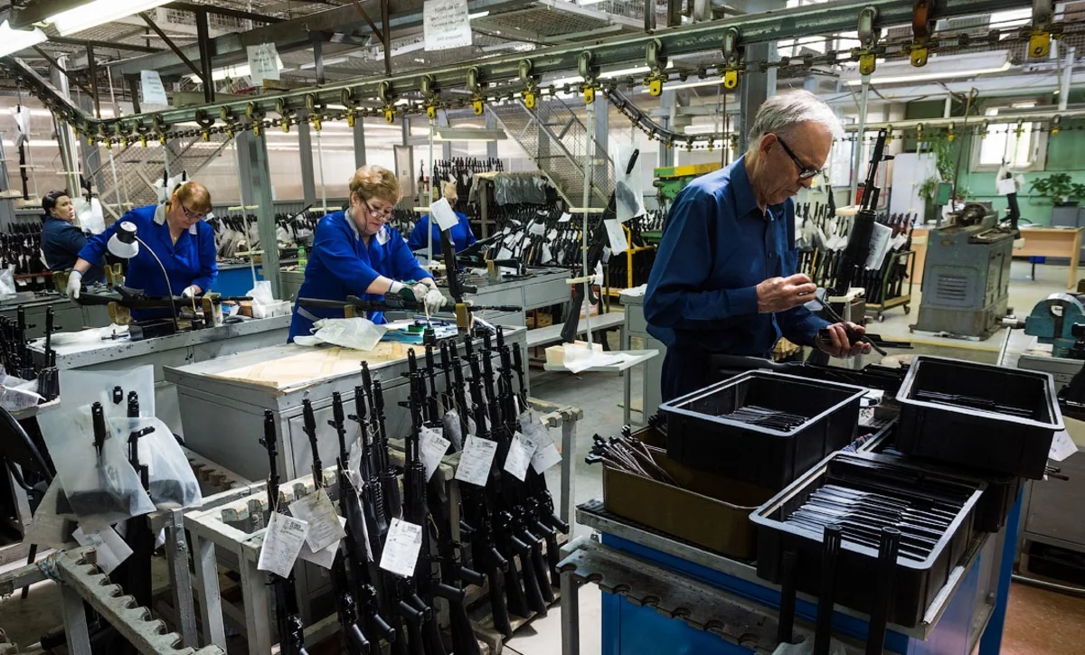 Media: Russia increases its weapons production