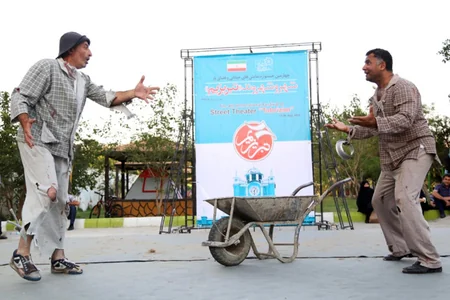 Arzular bağı tamaşası Təbrizim festivalından qayıdıb