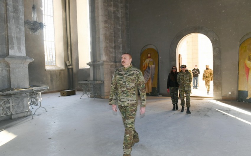 Azərbaycan Prezidenti Şuşada “Qazançılar kilsəsi”ndə olub