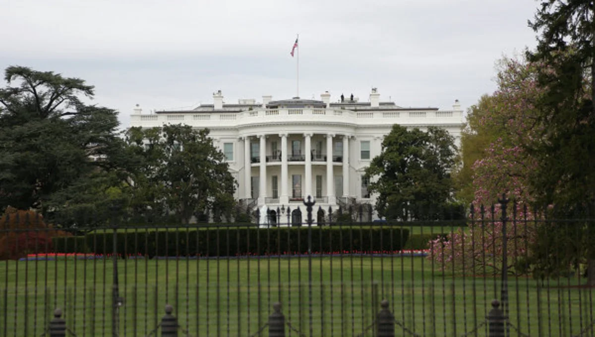 США не собираются применять военную силу против Асада