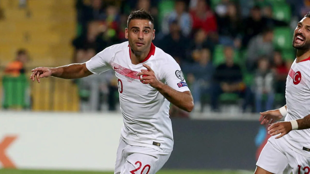 Fənərbağçanın futbolçusu: Azərbaycanda oynayacağımız matçlarda ev sahibi kimi olacağıq