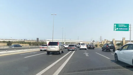 Hava limanı-Mərdəkan avtomagistralında tıxac yaranıb