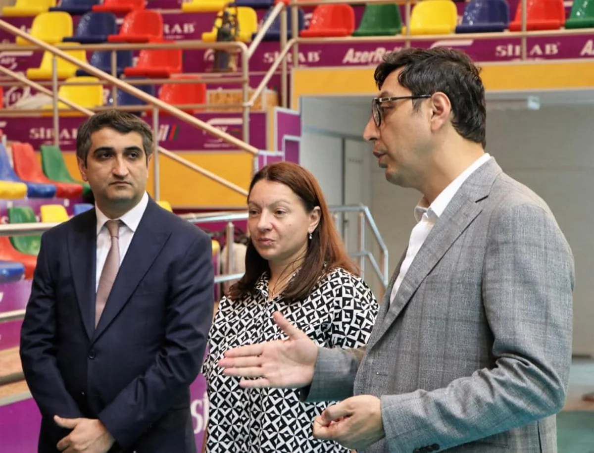 Fərid Qayıbov yenidən açılan Voleybol Mərkəzində olub