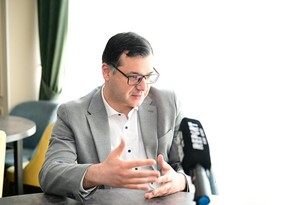 Олег Амирбеков: Некоторые театры могут нормально функционировать и без главного режиссера
