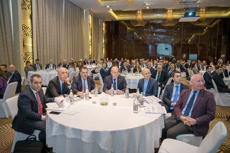 Maliyyə Nazirliyi və Asiya İnkişaf Bankı seminar keçirdi