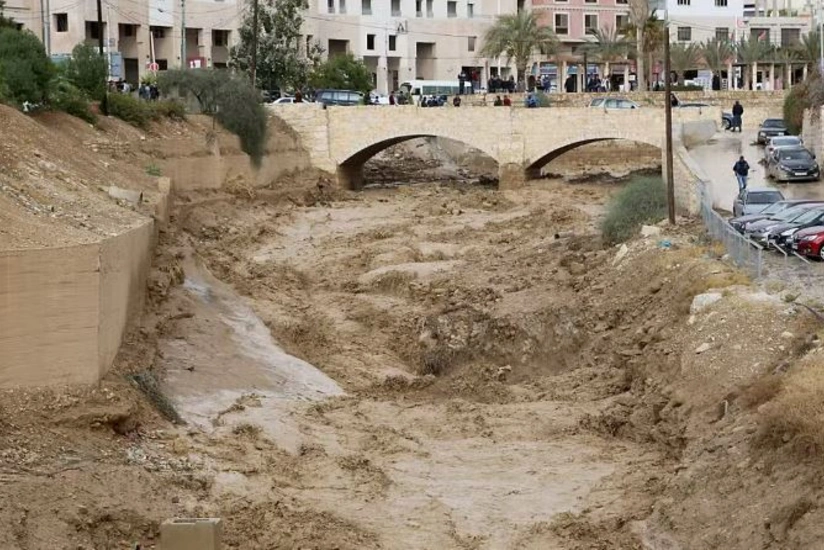 В Иордании около 1,7 тыс. туристов эвакуировали из Петры из-за наводнения