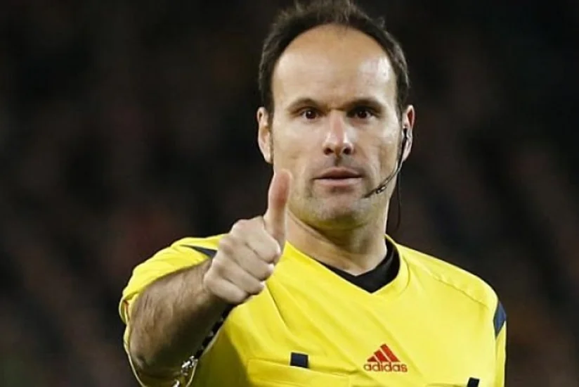 Названы судьи на матчи Рома  Барселона и МС  Ливерпуль в 1/4 финала ЛЧ