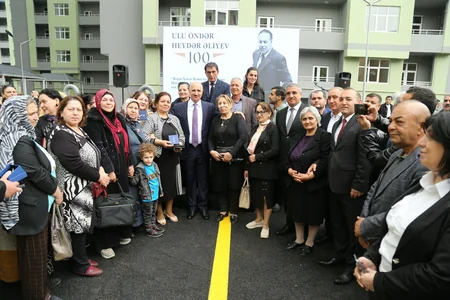 Prezident İlham Əliyevin tapşırığı ilə dənizçilər üçün tikilən yaşayış kompleksi təhvil verilib