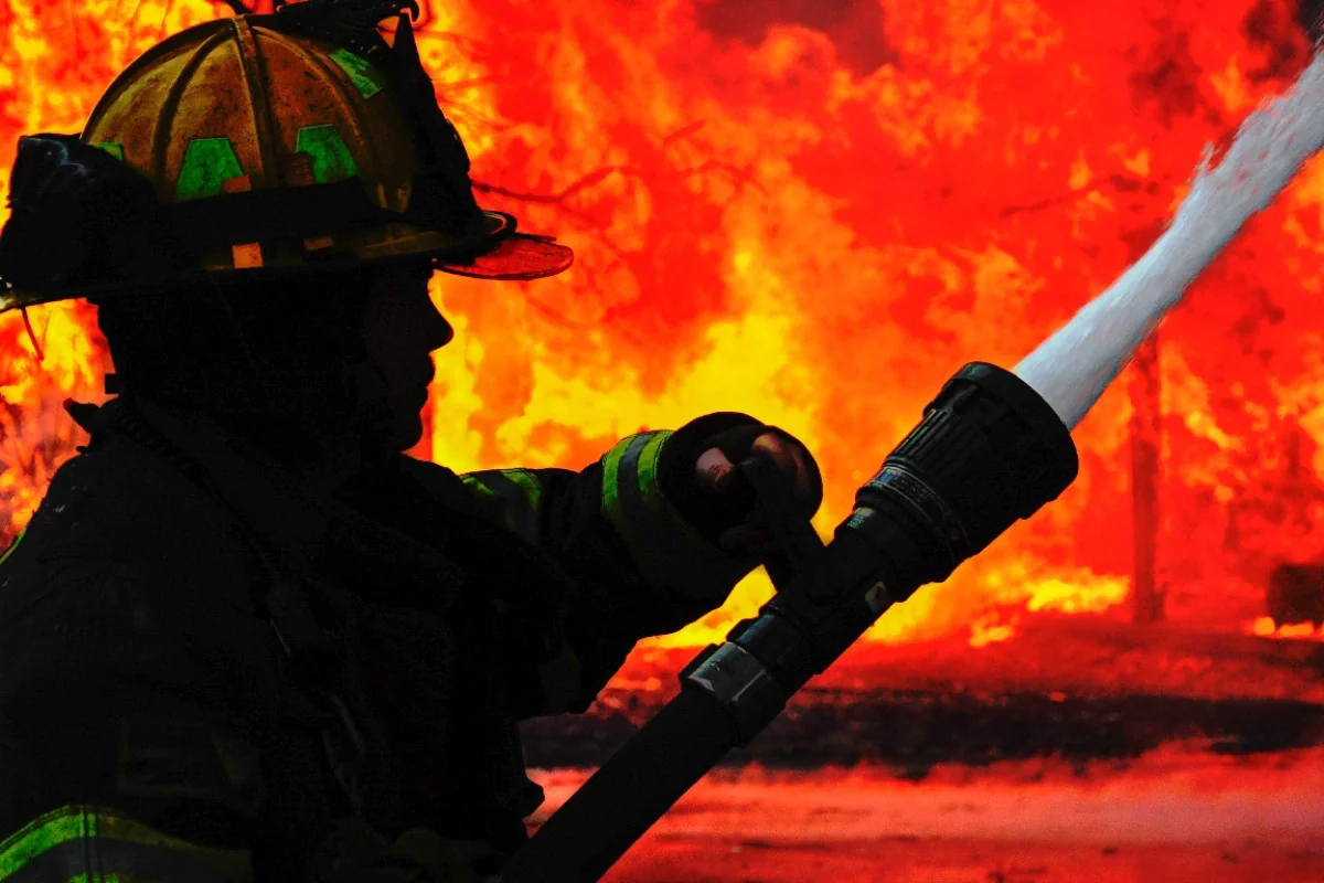 В Иране на нефтяном терминале произошел пожар