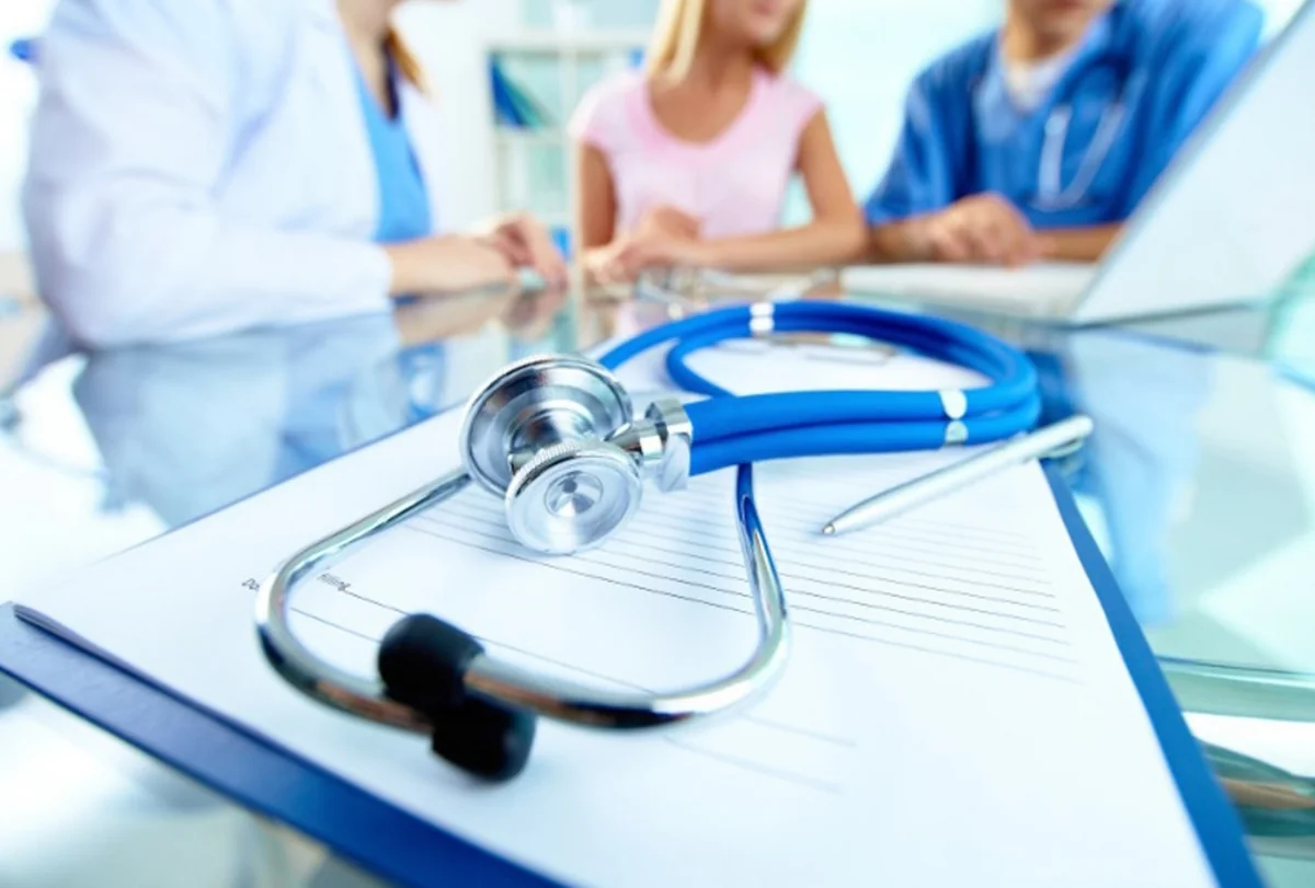 В Азербайджане продлен срок освобождения услуг ОМС от НДС