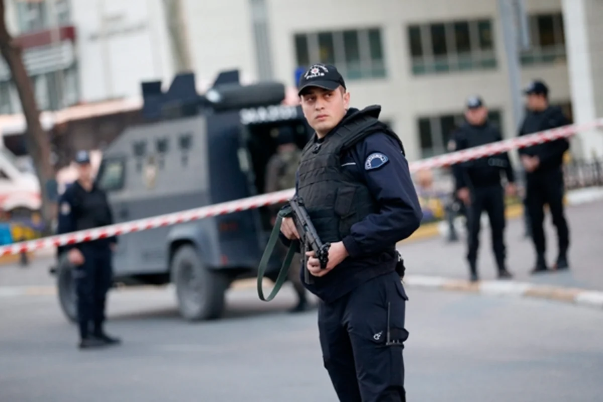 Türkiyənin Adana şəhərində güclü partlayış baş verib