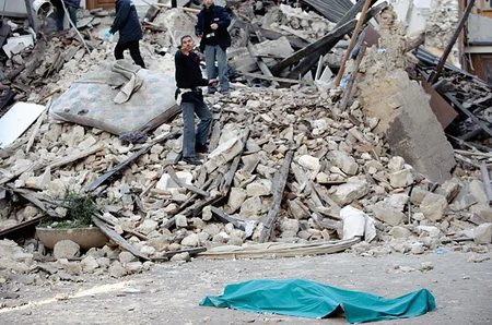 Earthquake in Italy - PHOTO - VIDEO
