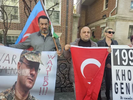 Ermənistan səfirliyi qarşısında “Xocalıya Ədalət” aksiyası keçirilib