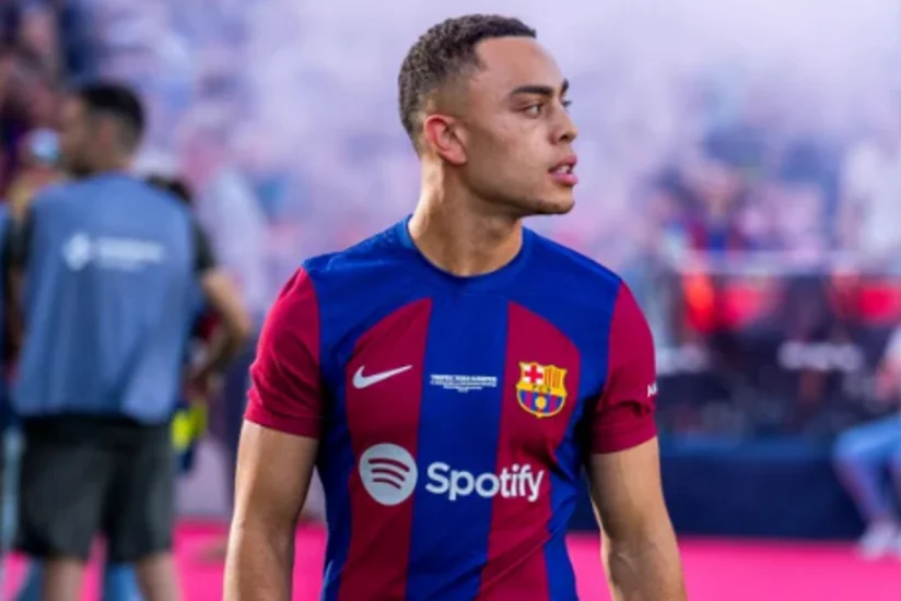 Barselona futbolçusunu Niderland klubuna icarəyə verib