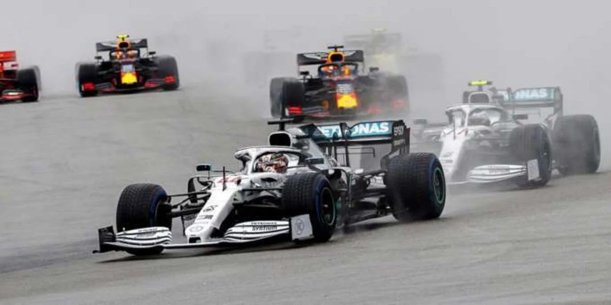 “Formula 1” üzrə Yaponiya Qran-prisinin sıralama turu tayfuna görə təxirə salınıb