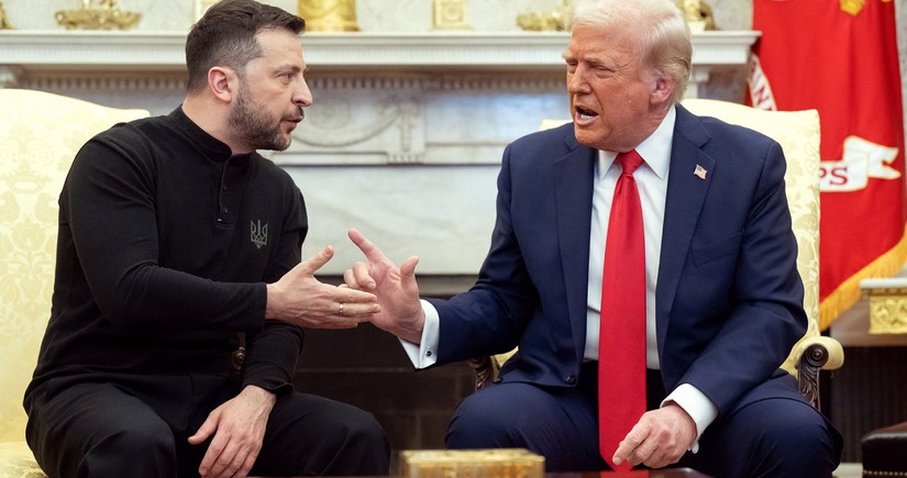 Trump to discuss suspending arms supplies to Ukraine with Zelenskyy 