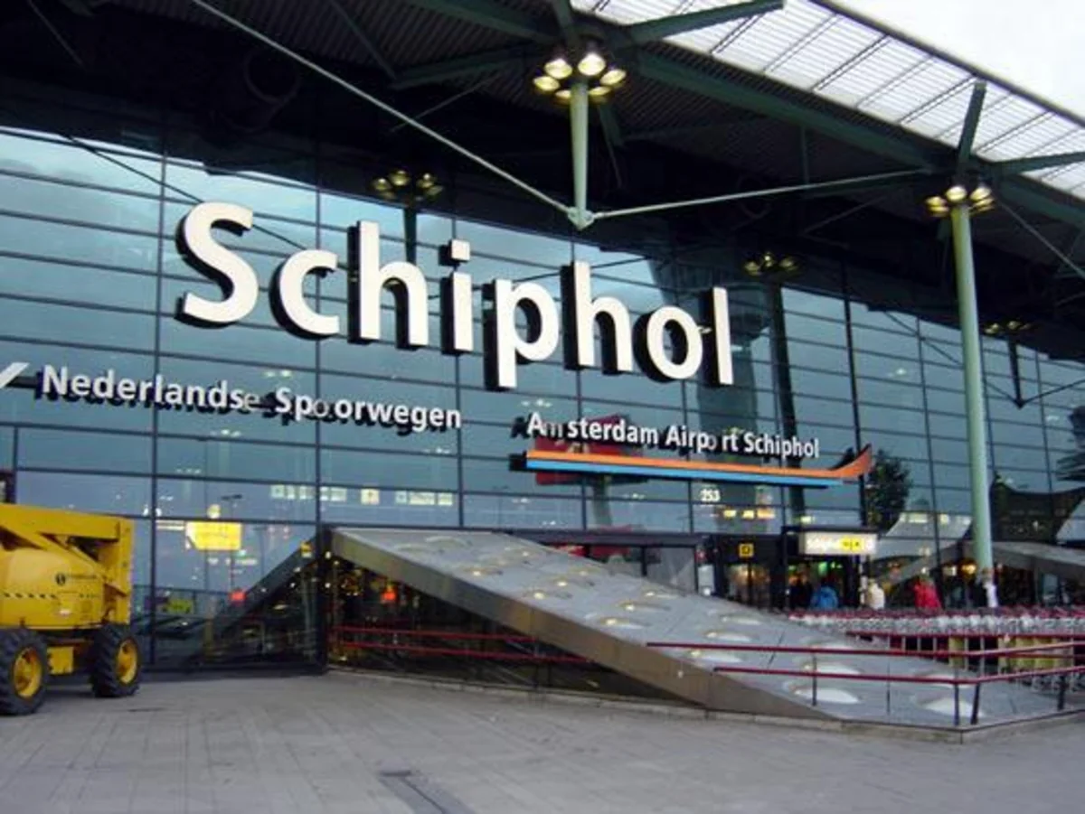 Netherlands heighten security at main airport for threat indications