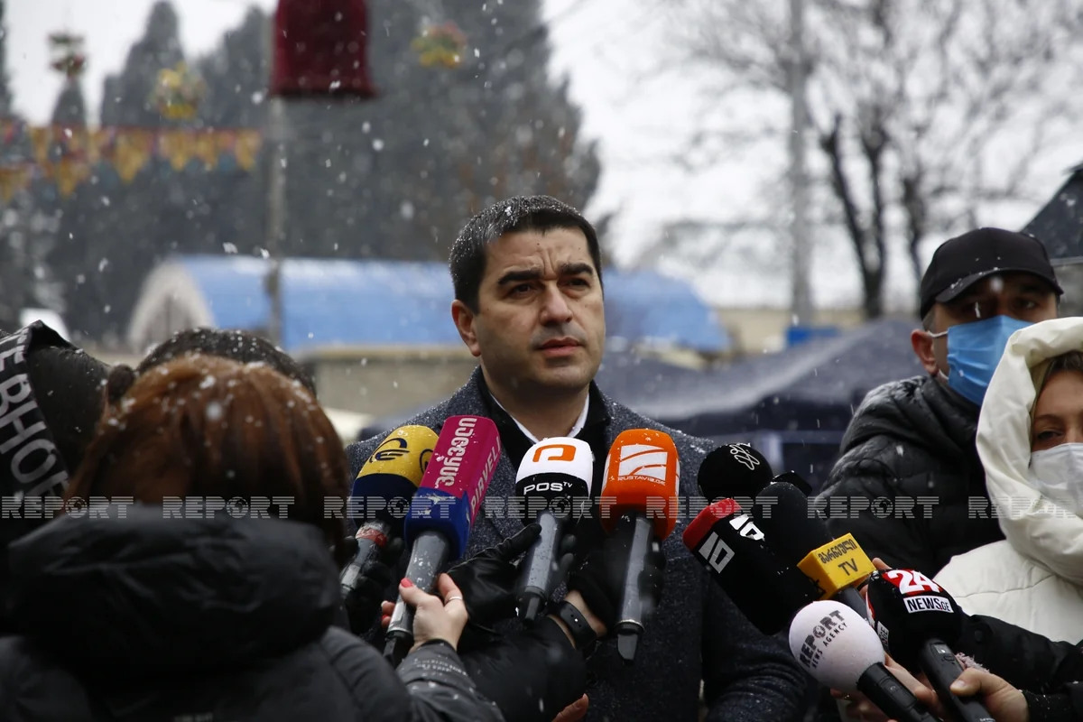 Gürcüstan parlamentinin sədri Novruzla bağlı təbrik ünvanlayıb
