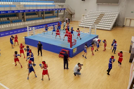 Sahil Babayev və Fərid Qayıbov boks millisinin məşqini izləyib
