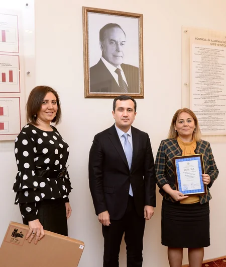 Bakıda “Ən yaxşı məktəb saytı” müsabiqəsinin qalibləri mükafatlandırılıb