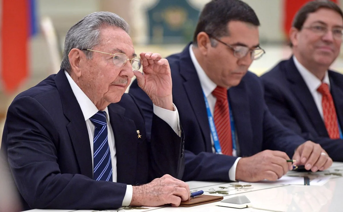 Kuba lideri Trampla dialoqa hazır olduğunu bildirib