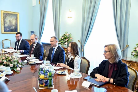 Sahibə Qafarova Polşa Prezidenti ilə görüşüb