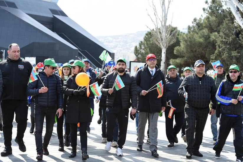 Bakıda Bədən Tərbiyəsi və İdman Gününə həsr olunmuş parad keçirilib