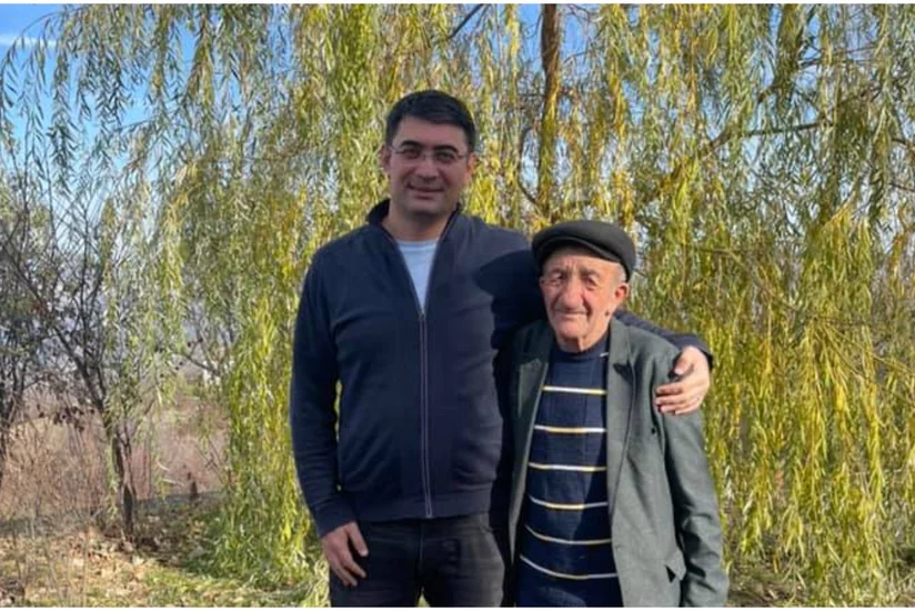 Vətən müharibəsində pensiyasını orduya bağışlayan Hikmət baba Şuşaya gedib