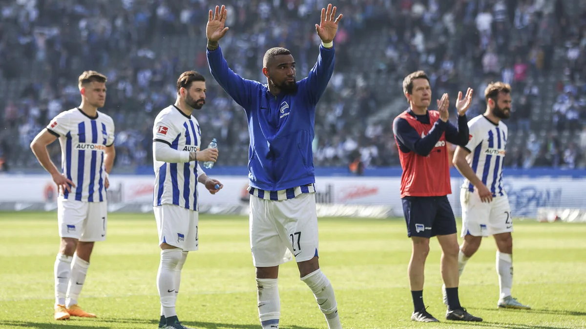 Боатенг завершил карьеру