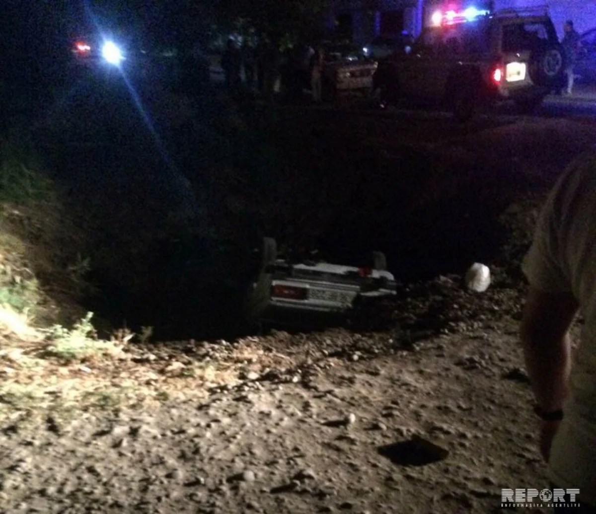 Sabirabadda avtomobil su kanalına düşüb, sürücü ölüb - FOTO