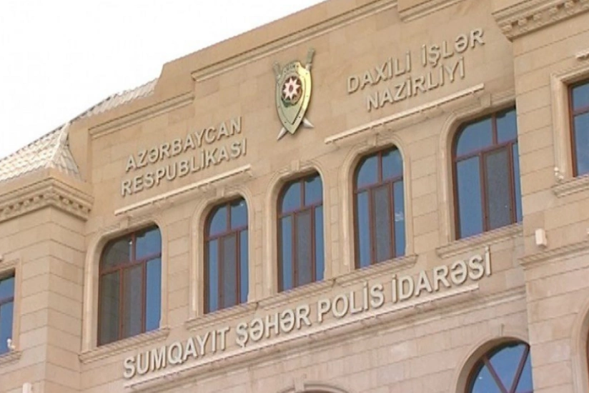 Azərbaycanda sürücü polis şöbəsində ölüb