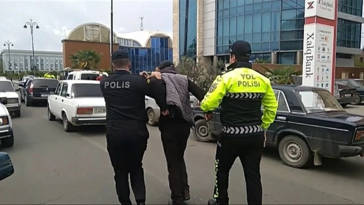 Lənkəranda avtomobildən oğurluq etmək istəyən tutuldu - VİDEO