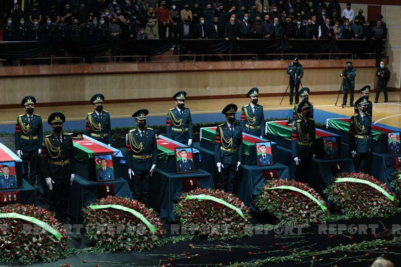 Helikopter qəzasında həlak olan sərhədçilərə şəhid statusu verilib