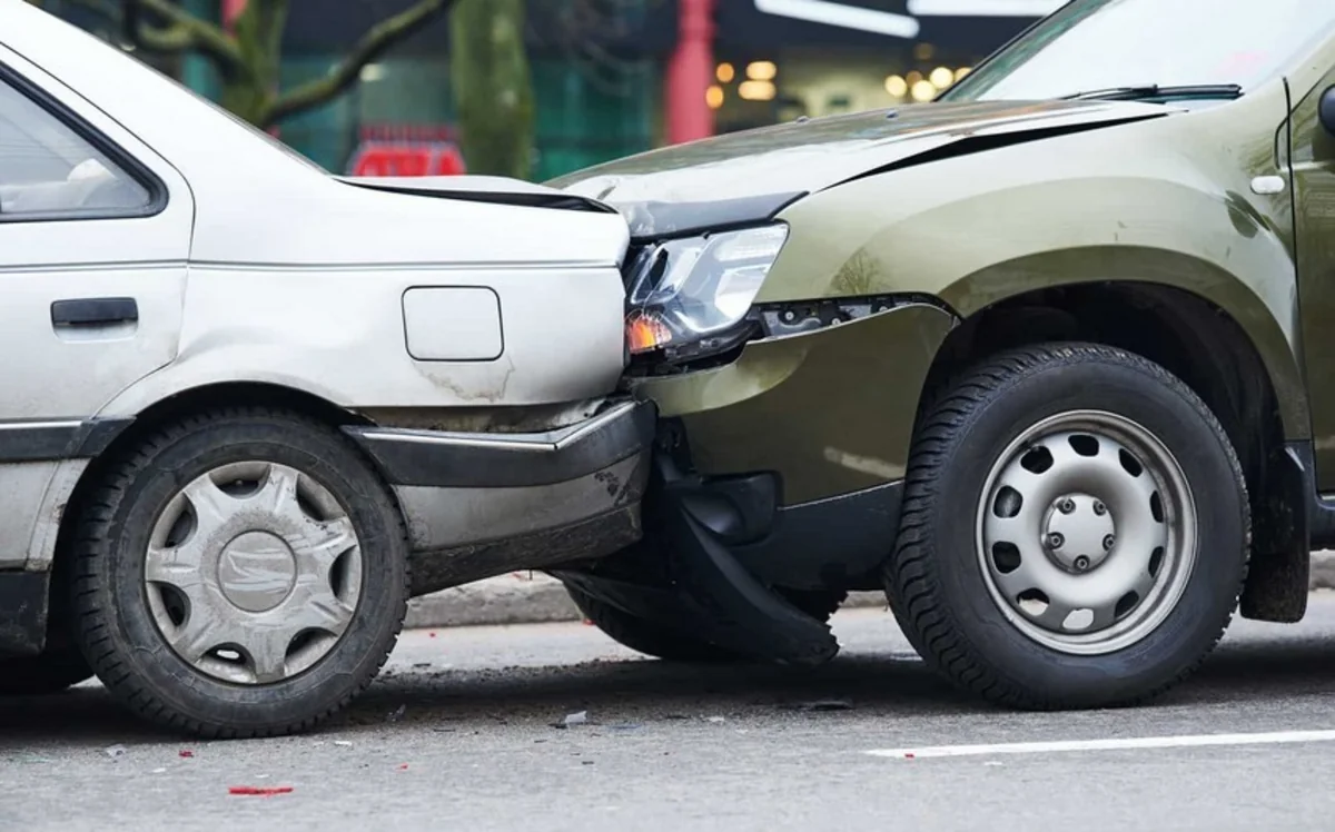 В Сальяне при ДТП пострадала 83-летняя женщина