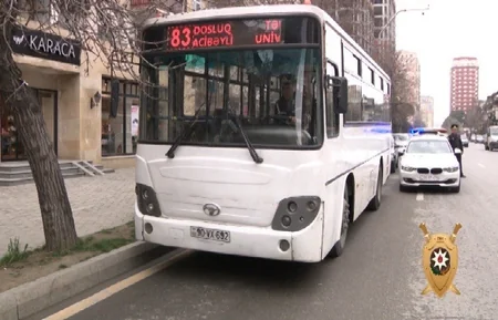 Bakıda sərnişinlə dolu avtobusu sərxoş vəziyyətdə idarə edən sürücü saxlanılıb - VİDEO - YENİLƏNİB