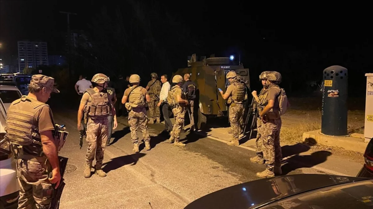 One policeman killed and another injured during PKK attack in Turkiye, as terrorists blow themselves up