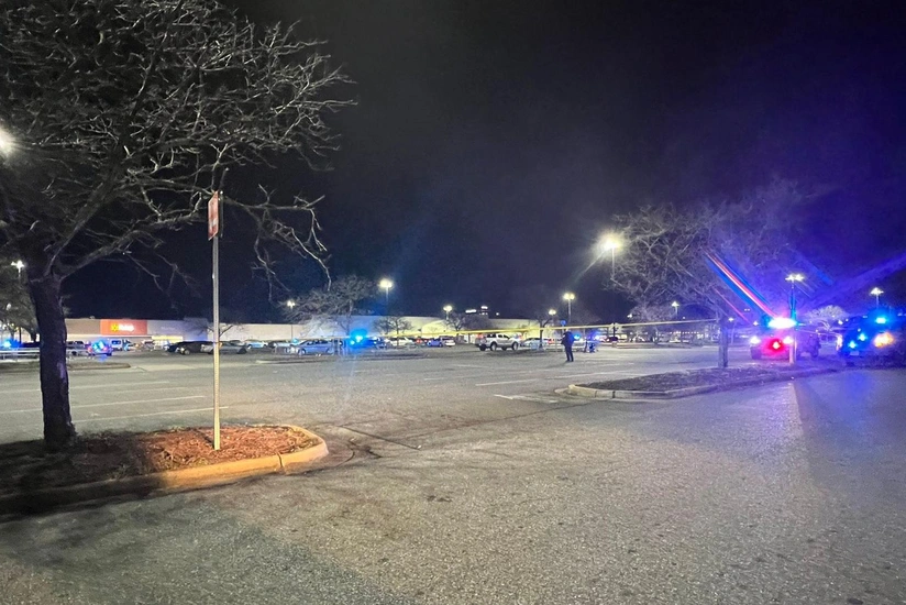 Volmartın meneceri əməkdaşlarına atəş açıb, 6 nəfər ölüb