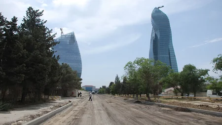 Bakıda daha bir yolun təmiri başa çatır