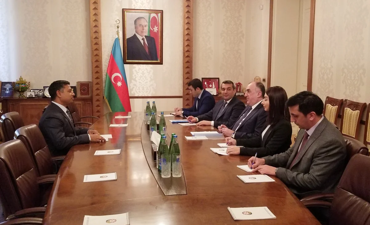 Minister Elmar Mammadyarov receives outgoing Indian Ambassador