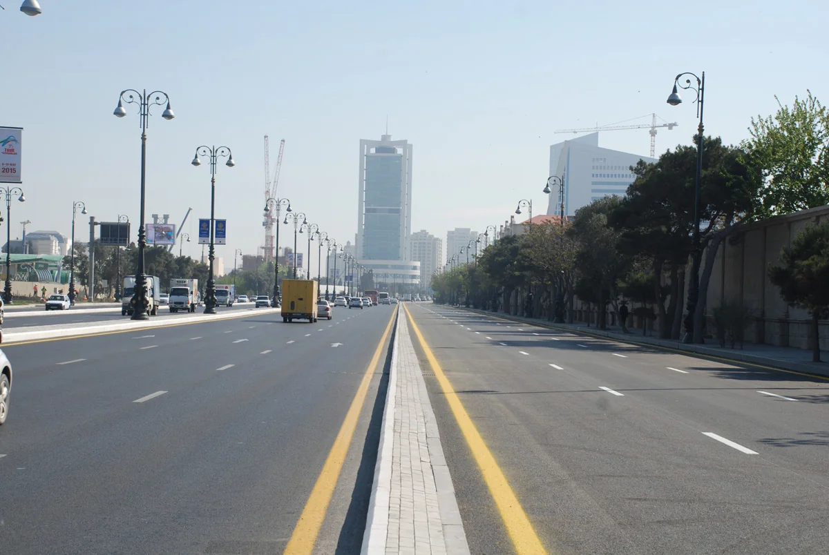 Bakıda bəzi yollarda sürət həddi endiriləcək