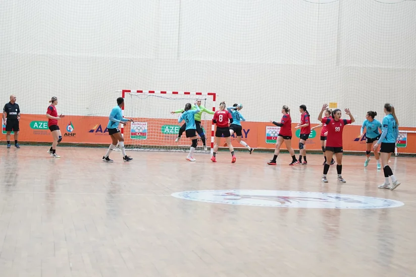 Həndbol üzrə Azərbaycan çempionatında turun sonuncu oyunu heç-heçə başa çatıb