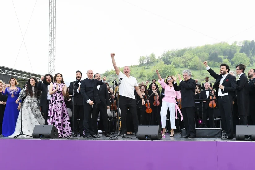 Музыкальный фестиваль «Харыбюльбюль» в Шуше завершился гала-концертом
