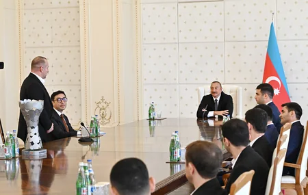 President Ilham Aliyev receives members of Azerbaijan national mini-football team