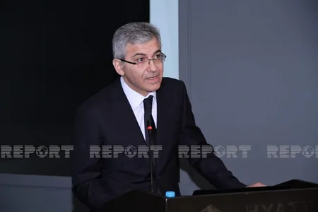 “Ədliyyə orqanlarında və məhkəmələrdə kommunikasiya siyasəti” mövzusunda təlim keçirilib