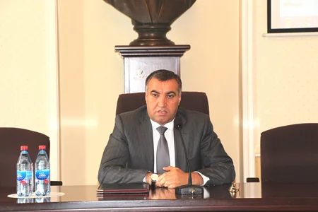 “Azneft”də əməyin mühafizəsinin təkmilləşdirilməsinə dair müşavirə keçirilib