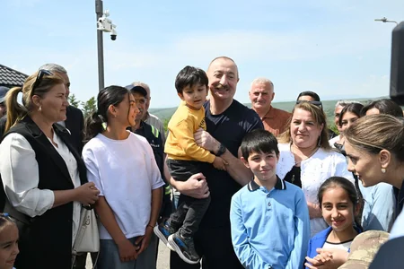 President Ilham Aliyev meets with residents in Lachin