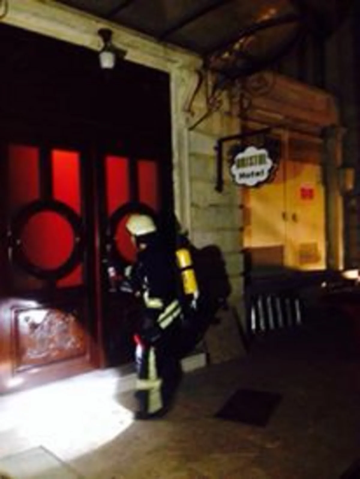 ​Bakının mərkəzindəki restoranlardan birində yanğın baş verib