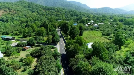 Qəbələdə 10 yaşayış məntəqəsini əhatə edən yollar yenidən qurulub